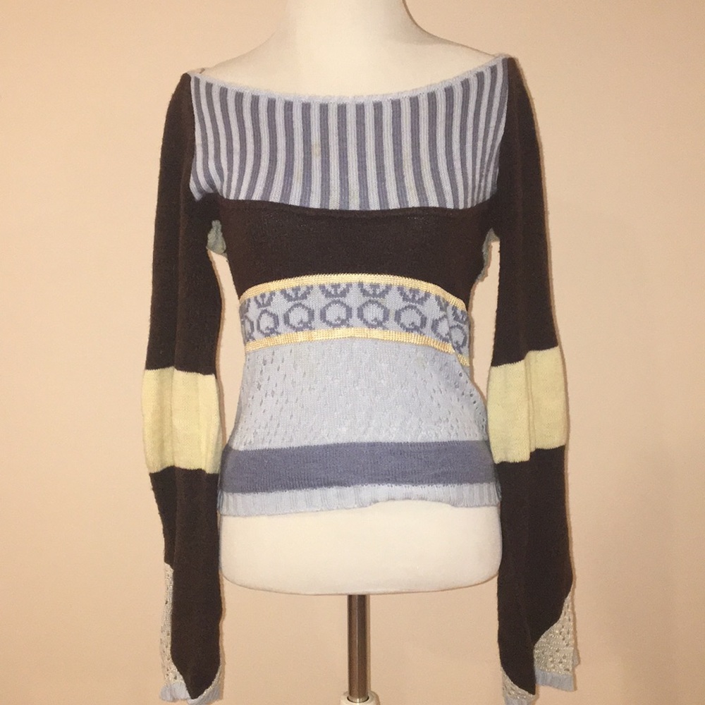 Save the queen long sleeve patterned knit top